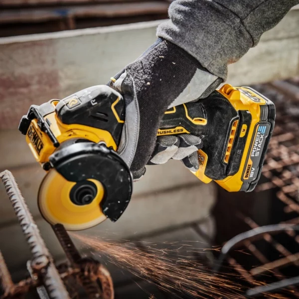 DEWALT 18V XR 76mm Brushless Cut-Off Tool | DCS438N - Image 6