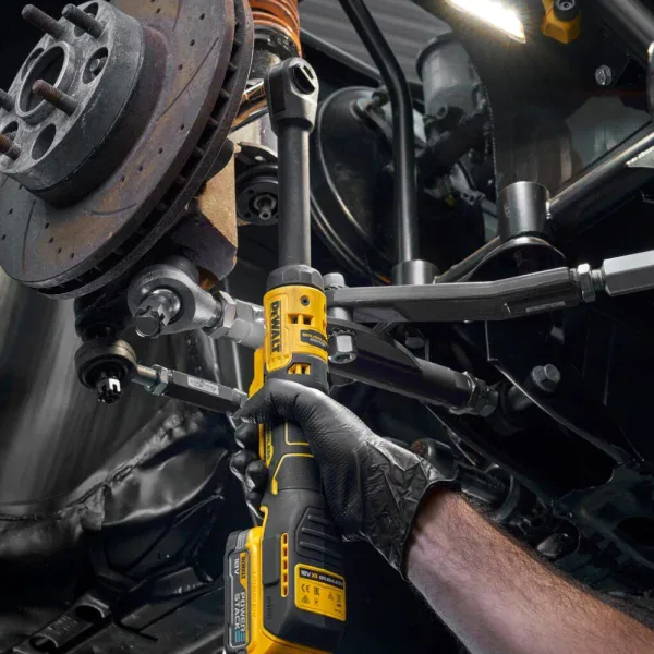 DEWALT 18V XR Brushless 1/2" Extended Ratchet | DCF512EN - Image 6