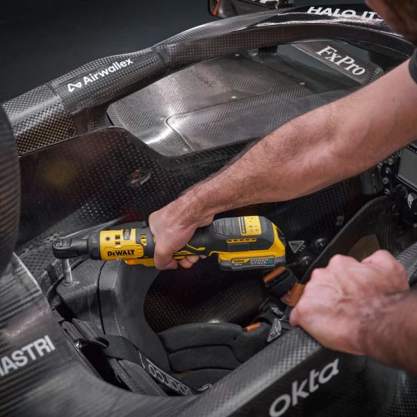 DEWALT 18V XR Brushless 1/4" Ratchet | DCF514N - Image 9