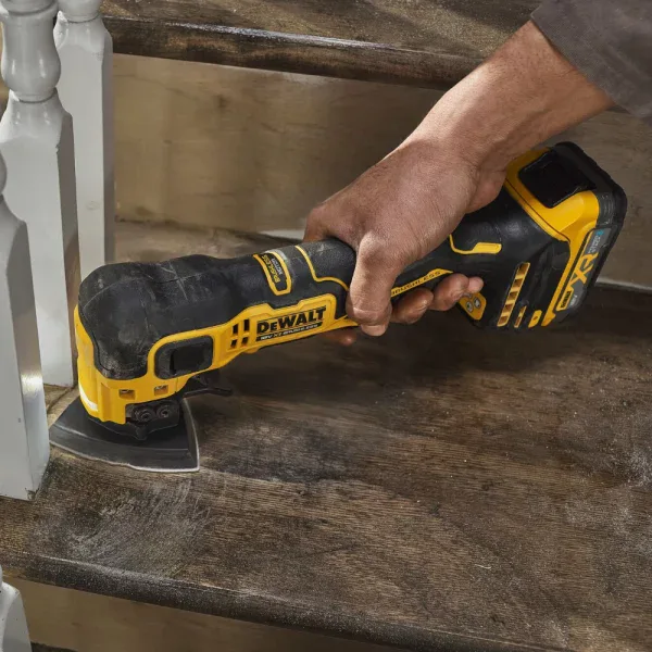 DEWALT 18V Brushless Oscillating Multi-Tool | DCS358NT - Image 7