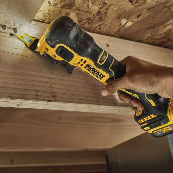 DEWALT 18V Brushless Oscillating Multi-Tool | DCS358NT - Image 10